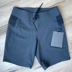 Lululemon Wilderness Escape Explore Board Shorts Mens NWT 30